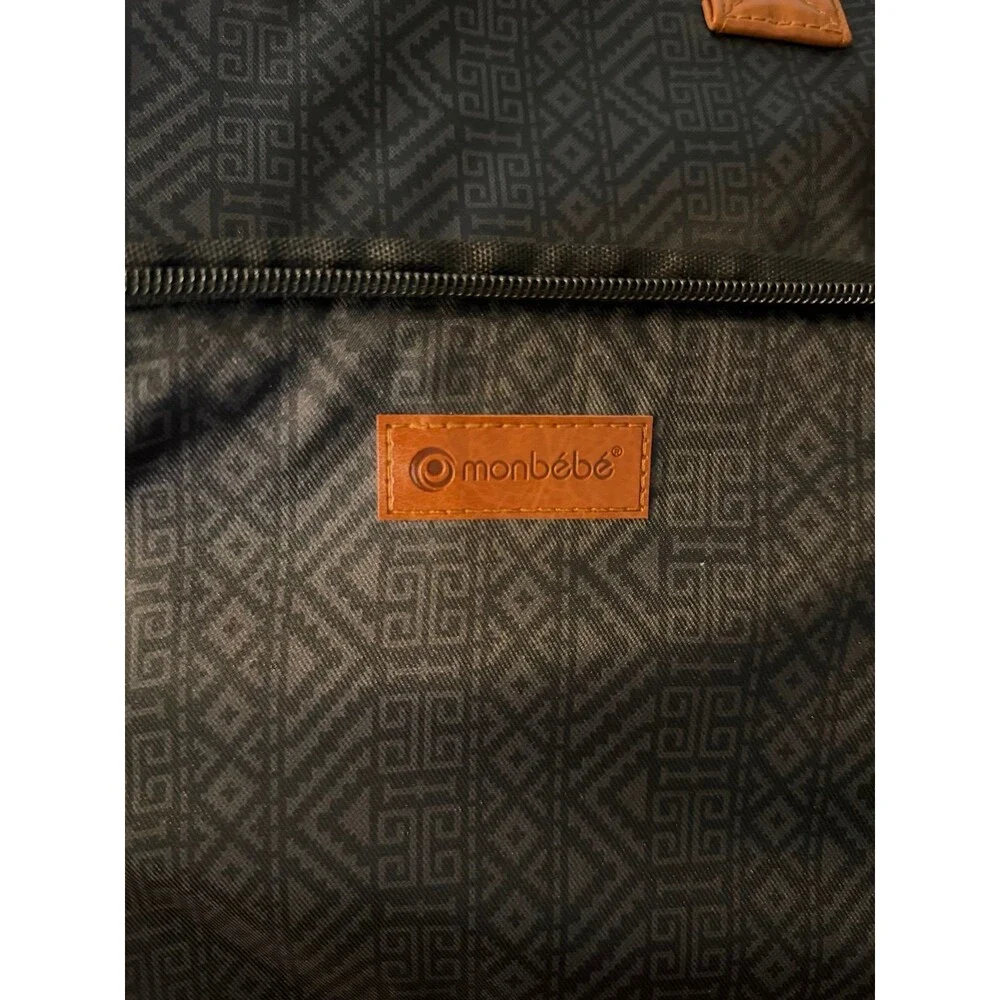 monbébé Geometric Diaper Backpack pull out bassinet